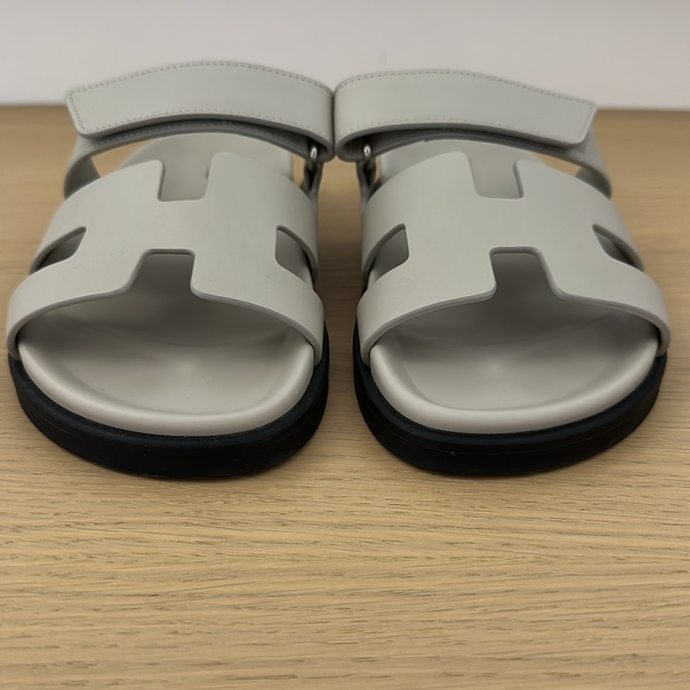Hermes Chypre Sandals in Beige Esquisse size 38 - Picture 12 of 16